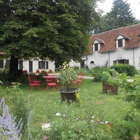 B&B La Ferme Des Bordes Pontlevoy Exteriör bild